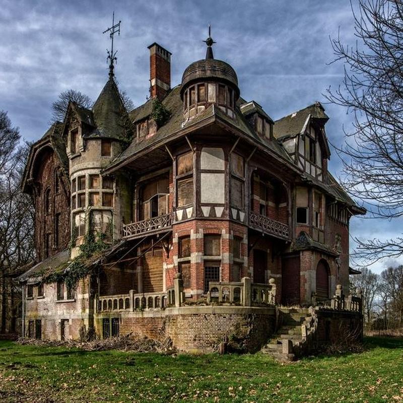 Belgium's Deserted Mansion Found in Neglect
