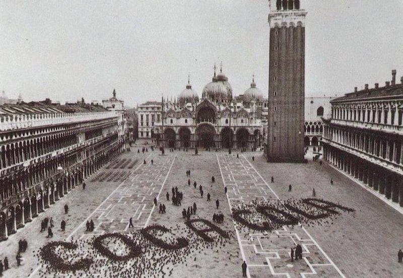 Coca Cola advertisement from the 1960s used pigeon feeding in Venice's St. Mark's Square