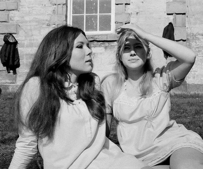 1968 showcases the elegance of British stars Diana Rigg and Helen Mirren