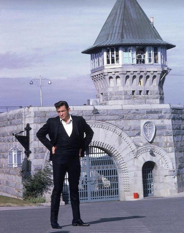 Johnny Cash performing in front of Folsom Prison in 1968.