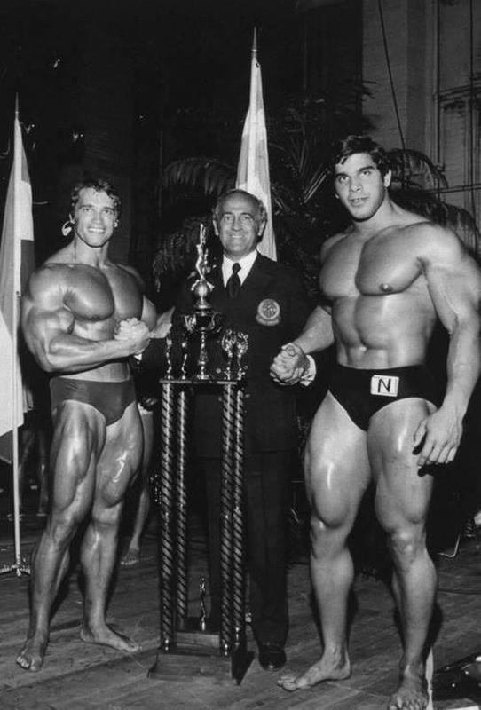 Arnold Schwarzenegger and Lou Ferrigno go head-to-head in a bodybuilding contest during the early 1970s.
