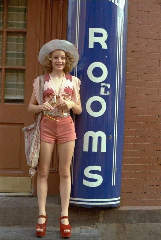 Jodie Foster Spotted on the 1976 Set of 'Taxi Driver