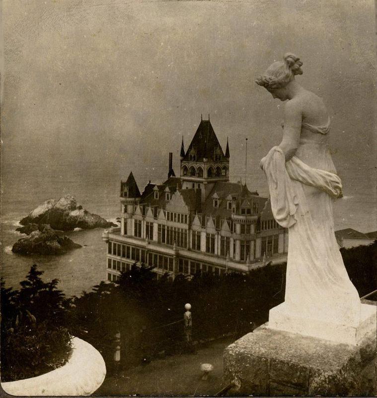 1906: The Iconic Cliff House in San Francisco