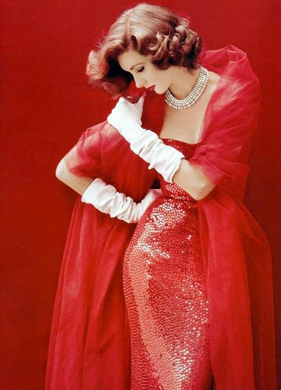 Suzy Parker Becomes the First Model in 1952 to Reach the $100,000 a Year Milestone