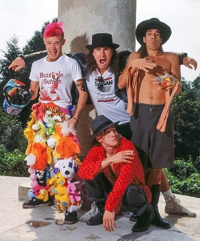 Red Hot Chili Peppers rocking the style, 1989.