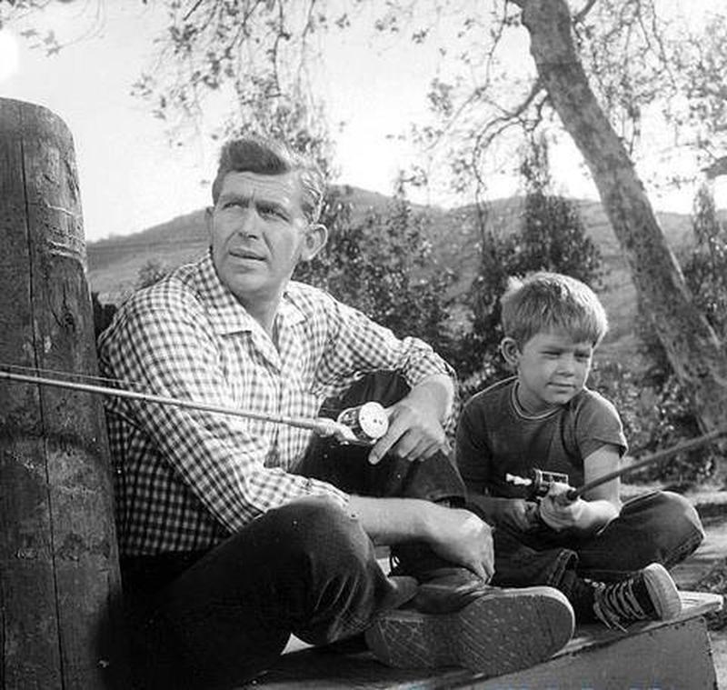 Andy and Opie go fishing on 'The Andy Griffith Show'.
