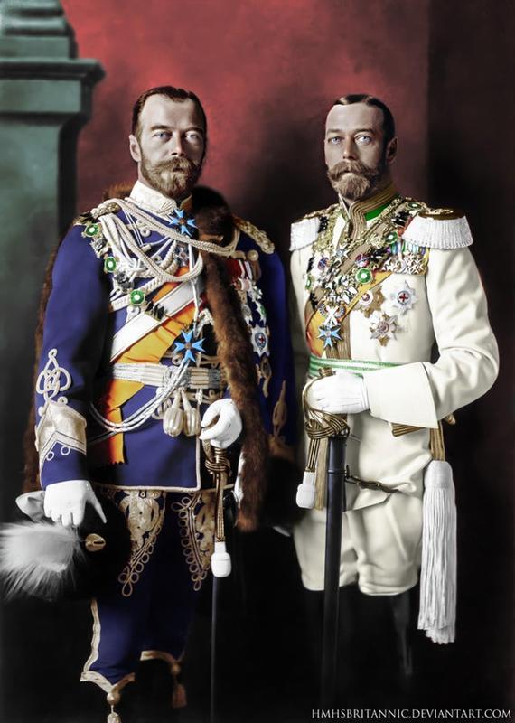 Nicholas II and George V: Royalty Twins in Remarkable Similarity👑👑
