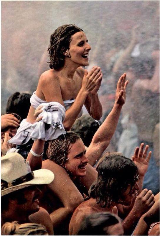 Rain delay at Woodstock 1969 fails to dampen spirits