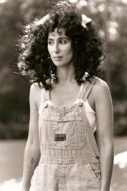 Cher stars in 'Witches Of Eastwick' (1987)
