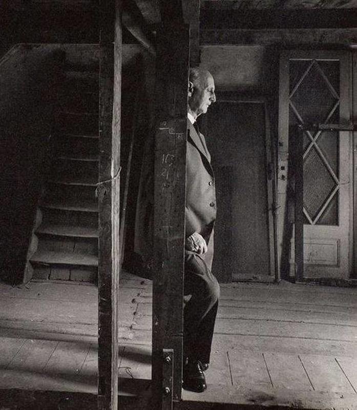Only survivor of Nazi hideout, Otto Frank, returns to attic where Anne Frank and family hid (1960)