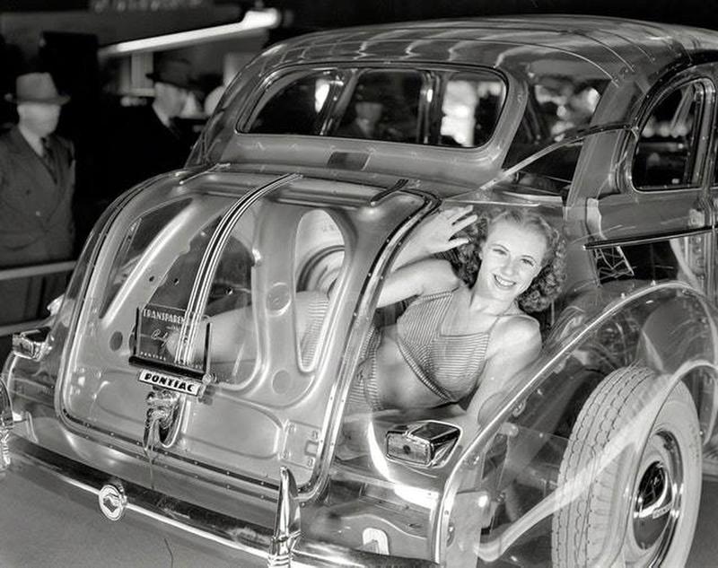 1939 New York World's Fair Features the Pontiac Plexiglas Deluxe Six Ghost Car