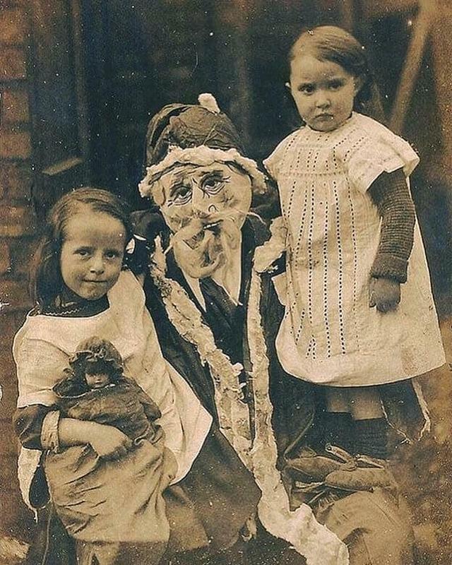 Vintage Santa Claus outfit, early 1900s.