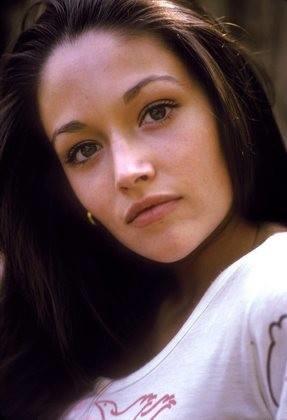 Actress Olivia Hussey's Stunning Beauty Captured in 1974