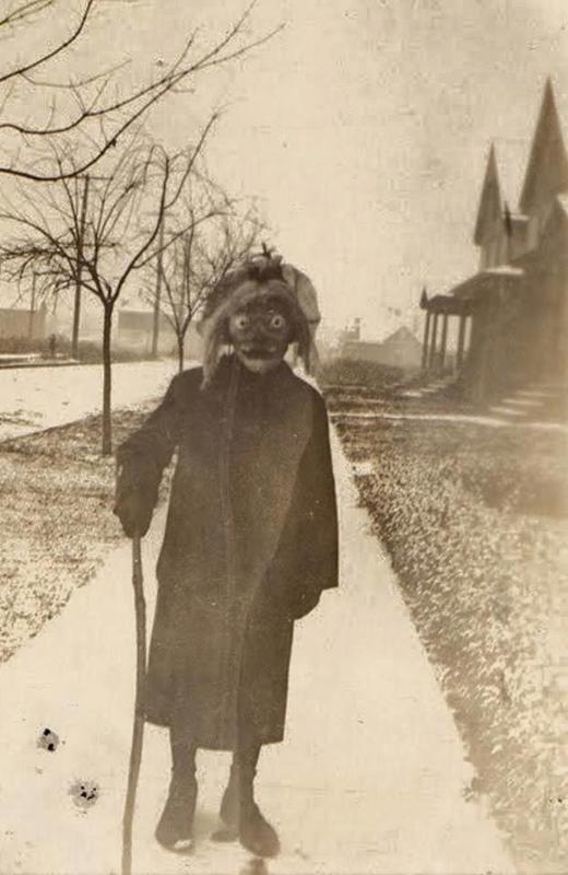 1920s Halloween: a spooky celebration