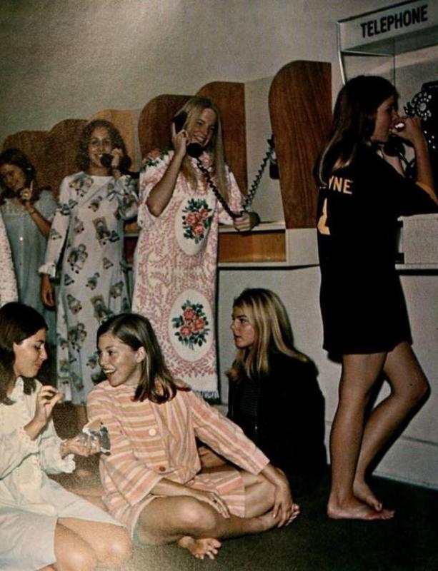 1970: Dorm Dwellers Embrace Phone Time