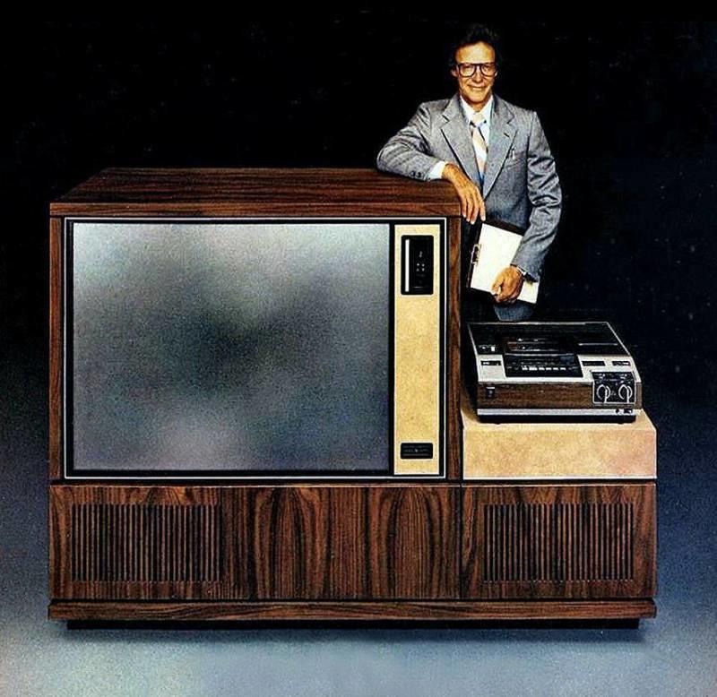 1979: Witness the Astonishing Immensity of the Big Screen TV