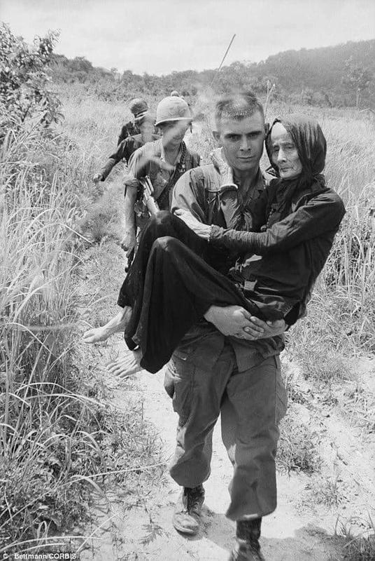 American Soldier Comes to the Aid of Elderly Vietnamese Woman