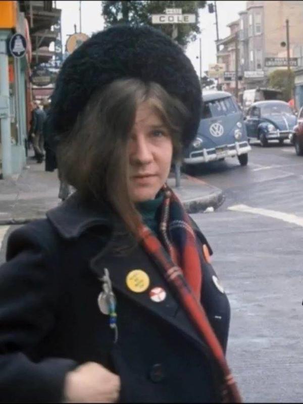 Janis Joplin spotted roaming around San Francisco in 1967, looking surprised.