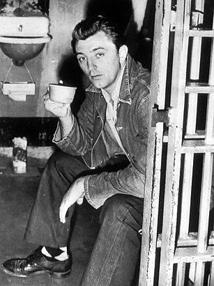 Robert Mitchum set to be freed from Los Angeles County prison following completion of two-month marijuana possession sentence in 1949.