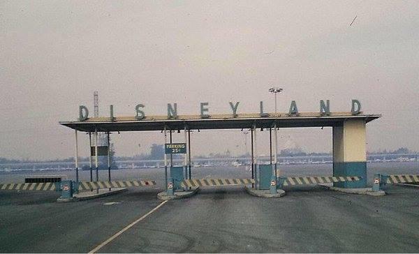 Disneyland entrance 1965: parking fee only 25 cents!