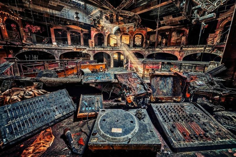 Fire causes extensive damage, leading to abandonment of nightclub in Austria.