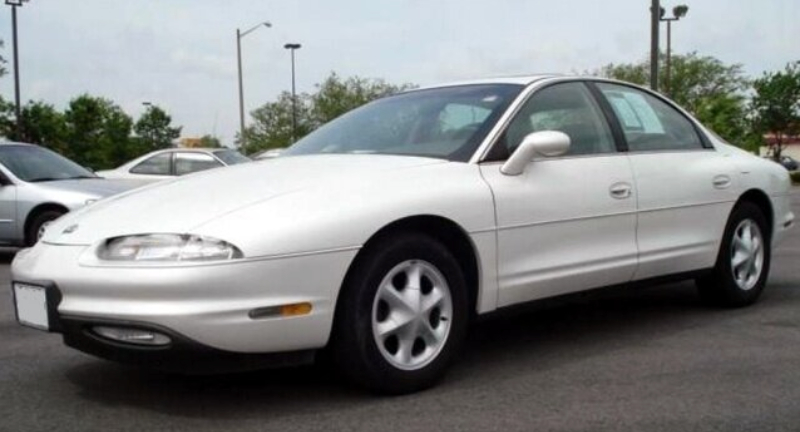 Oldsmobile Aurora