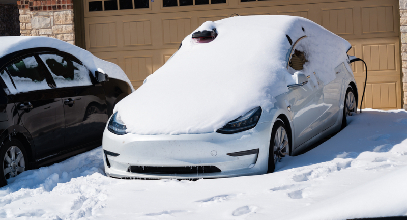 Electric Vehicle Performance in Extreme Weather