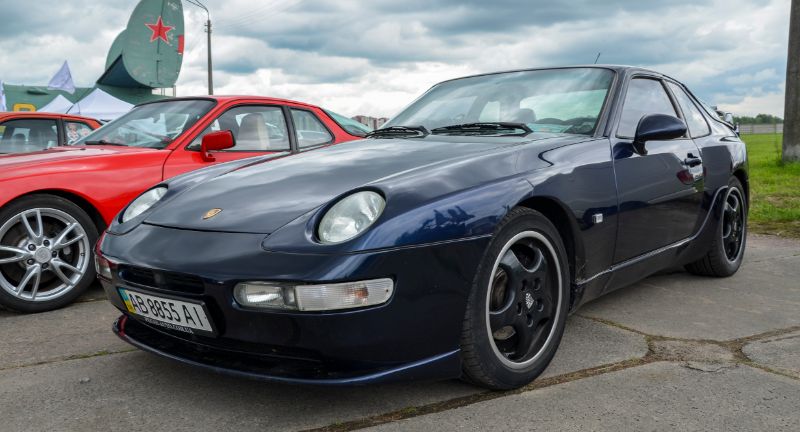 Porsche 968